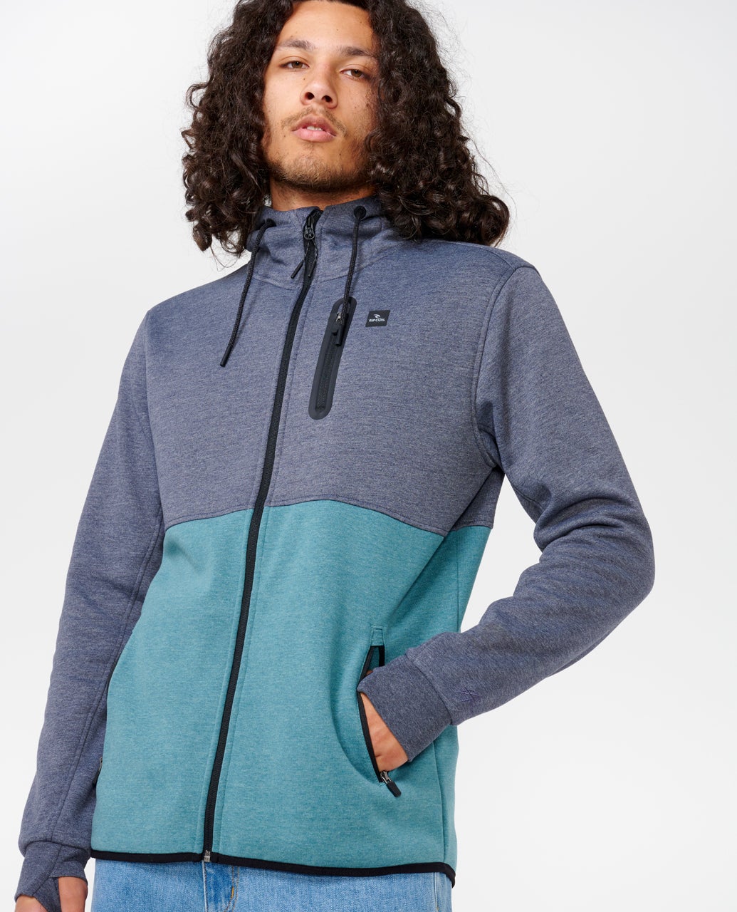 CFEDB9_4852_6_1759151898000